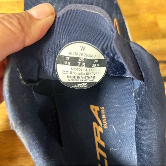 Altra Women’s 7.5 Blue Torin 6 Comfort Walk Run Sneakers Wide Toe Box - Picture 9 of 15